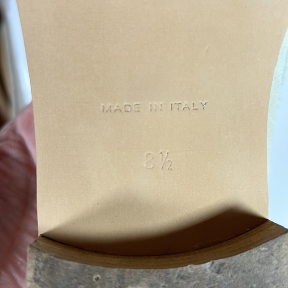 Everlane The Modern Loafer in Stone Suede - Picture 11 of 15